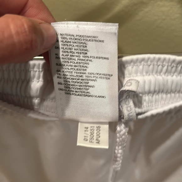 Adidas Classic Kids White Sports Shorts - Picture 6 of 8